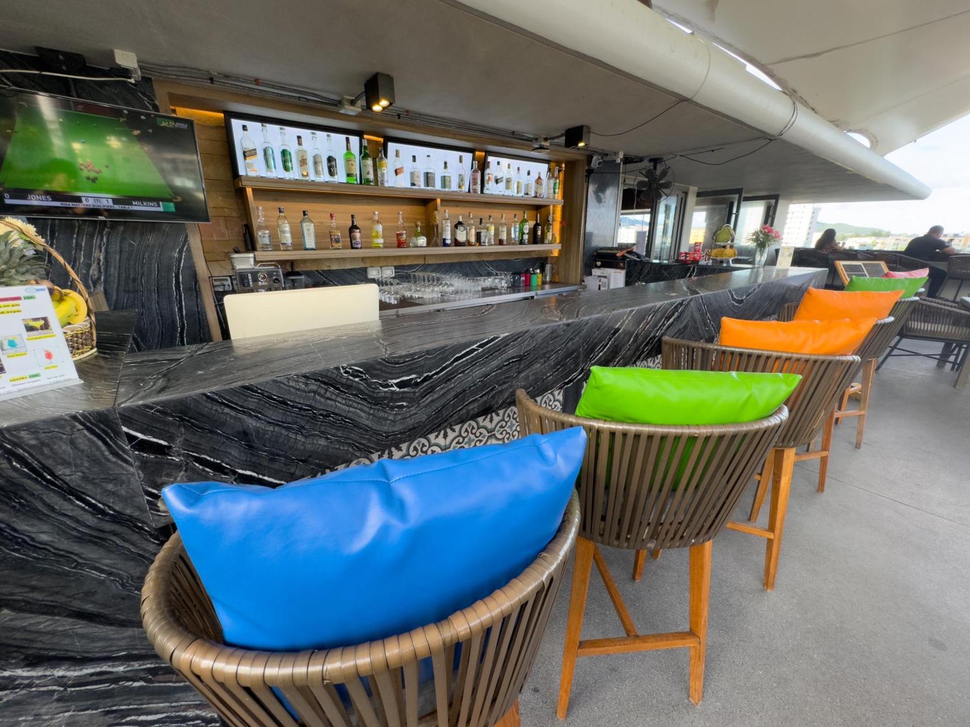 Hotel Journeyhub Phuket Patong Zewnętrze zdjęcie